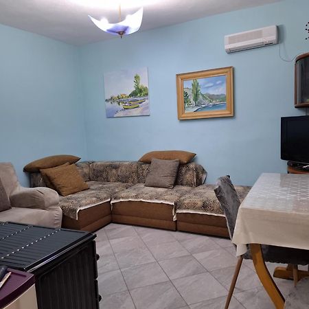 Appartamento Centro Pogradec Exteriér fotografie